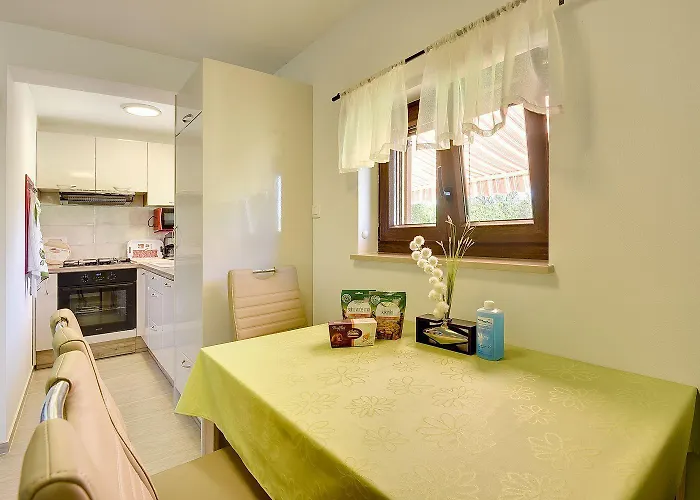 펜션 Mit Badminton- Und Minifussballplatz